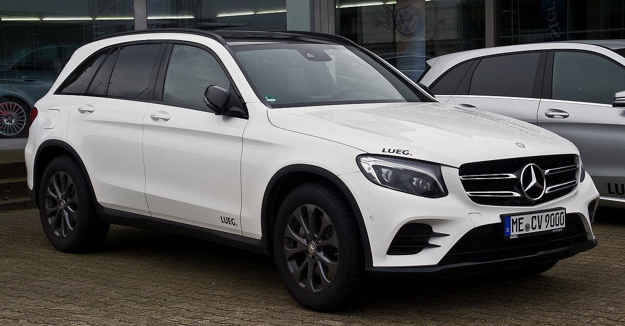 Mercedes-Benz GLC I, GLC 220 d 4MATIC AMG Line de 2016, avant le restylage de 2019